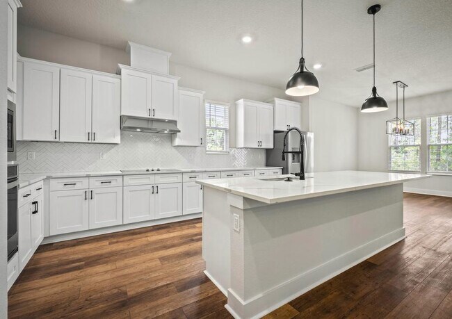 36175 Pitch Ln unit 36478561, Callahan, FL 32011 - photo 3