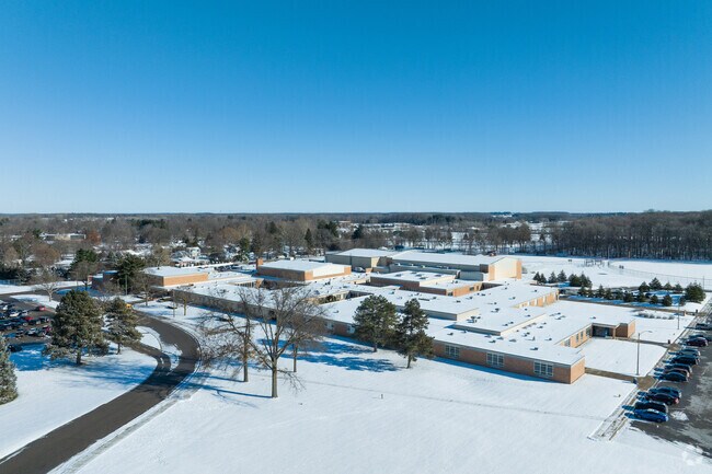 Mason High School has an overall B score on Niche.