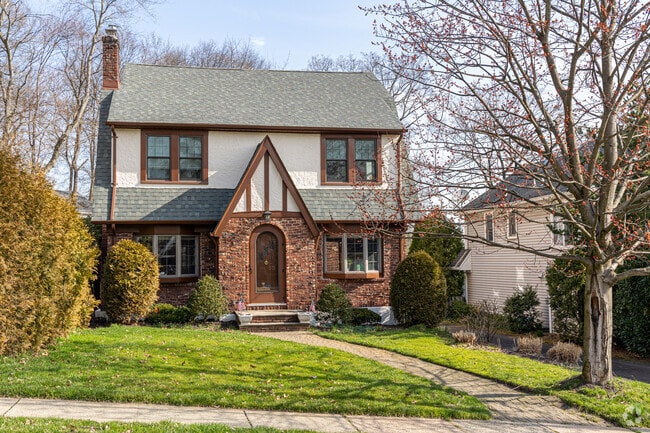 Mid-century Cape Cod homes are common in Glen Rock.
