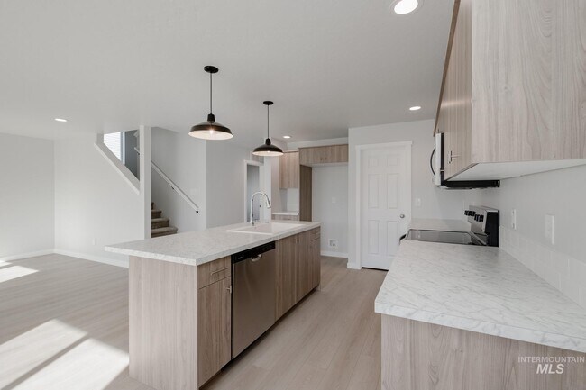 231 Caribou Ct, Horseshoe Bend, ID 83629 - photo 6