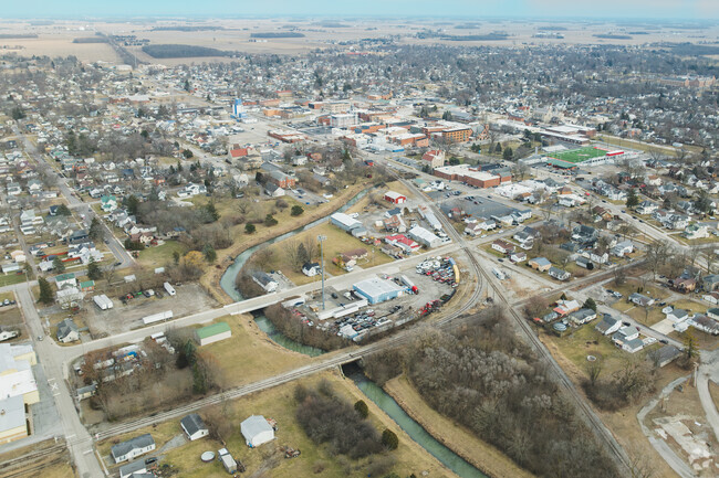 As the county seat, Van Wert contains the county legislature, county courthouse, sheriff's department headquarters, hall of records, jail and correctional facility.