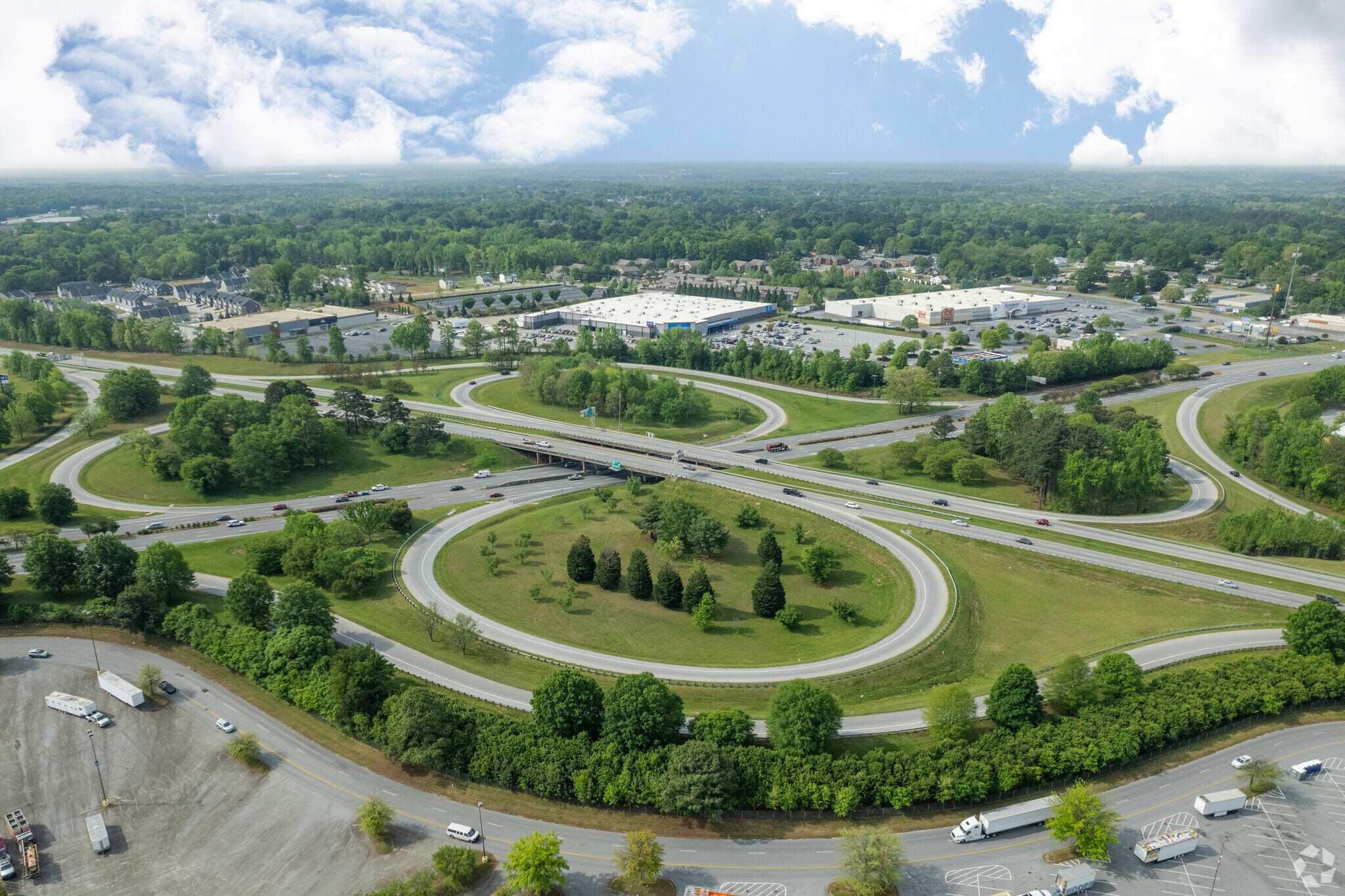 I-26 and I-85 are the 2 major roadways going through Wadsworth Hills.