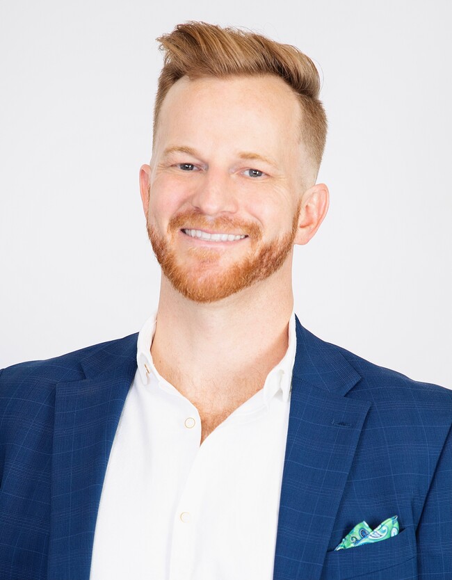 Agent Photo