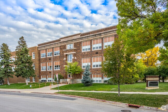 Woodrow Wilson Elementary School offers exceptional educational options.