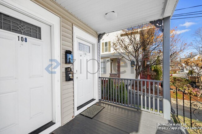 110 Aberdeen St, Lowell, MA 01850 - photo 2