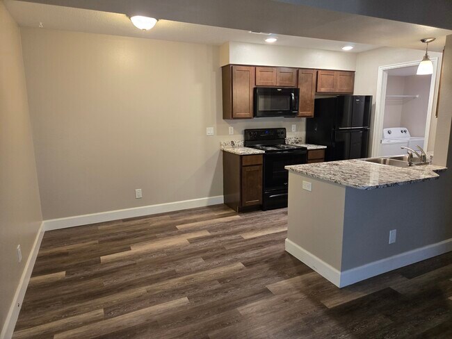 The Springs of Royal Oaks, Boise, ID 83704 - photo 2