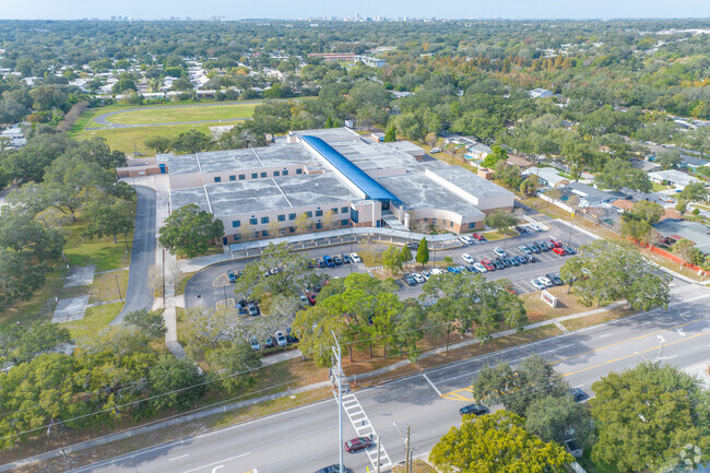 Oak Grove Middle School has a large outdoor area for students to enjoy.