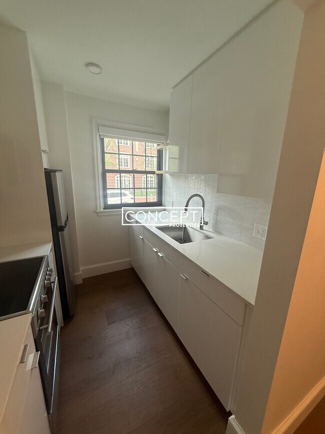 1172 Massachusetts Ave unit 105B, Cambridge, MA 02138 - photo 2