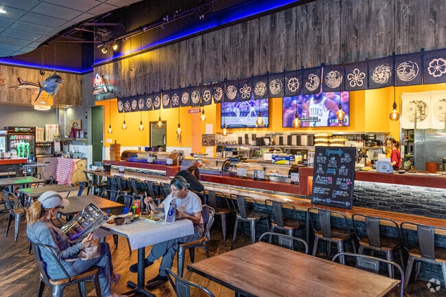 Otay Sushi & Crab offers ocean fresh fish right in Eastlake.