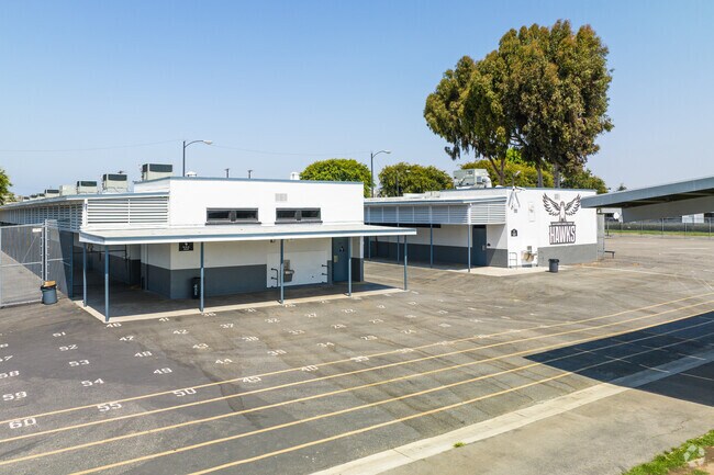 Hawthorne Middle School is located on W129th St in Hawthorne, CA.