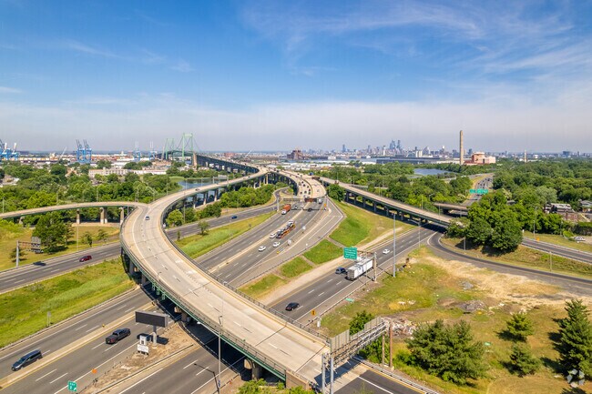 Mt. Ephraim is just minutes from I-76 and the Walt Whitman Bridge for access to Philadelphia.