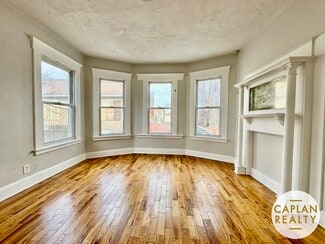 10 Salem St Unit 1, New Haven, CT 06519