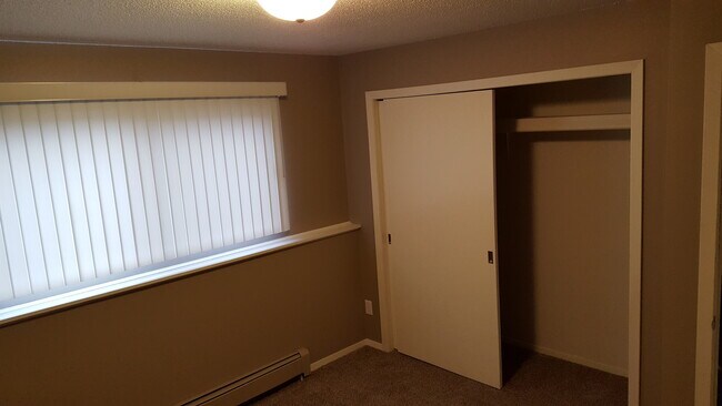 2704 E Scenic Ct unit Lower Unit, Sioux Falls, SD 57103 - photo 6