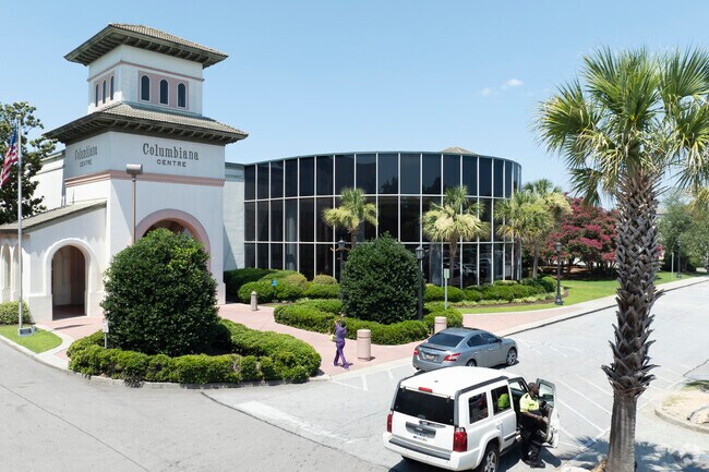 Columbiana Center is the dominant shopping center in the Columbia metro area and a short drive from Lake Murray.