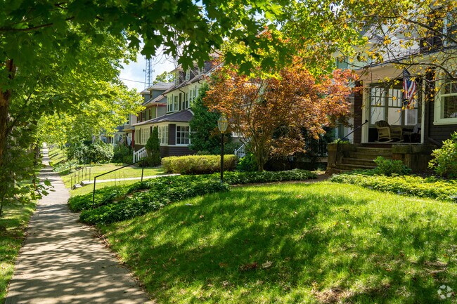 Houses in Elim are often times nestled between the green.