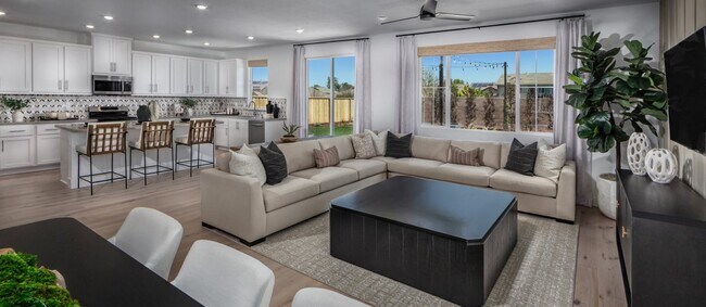 2105 Emerald Ranch Rd unit 36033531, Patterson, CA 95363 - photo 4