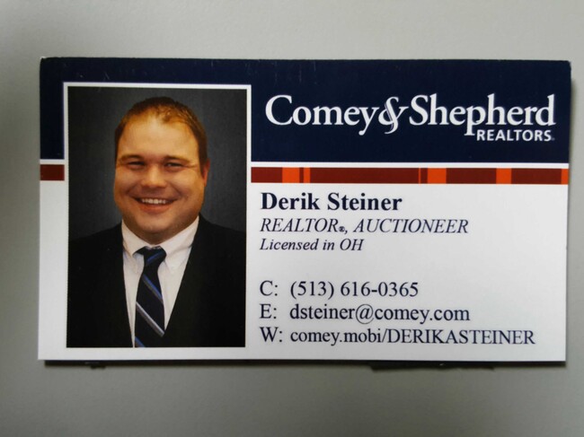 Agent Photo