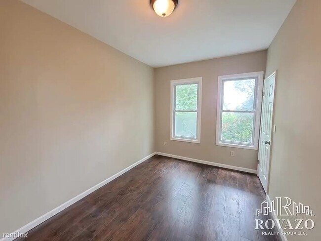 662 Grove St unit 2R, Irvington, NJ 07111 - photo 5