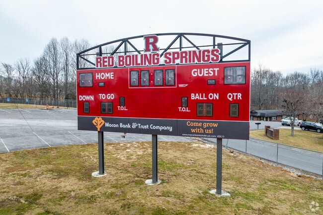 Red Boiling Springs School is the home of the Bull Dogs!