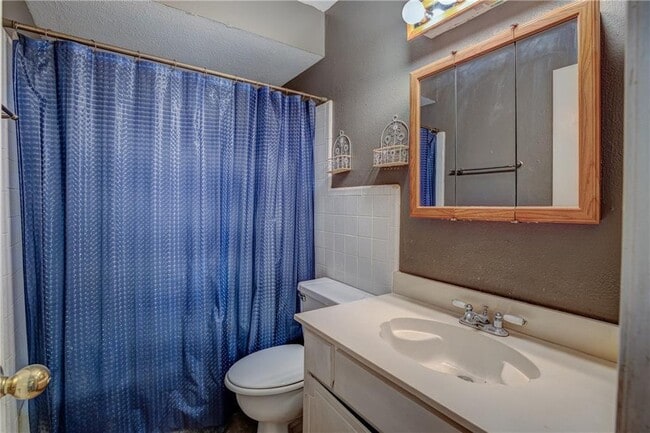 2117 Giuffrias Ave, Metairie, LA 70001 - photo 6