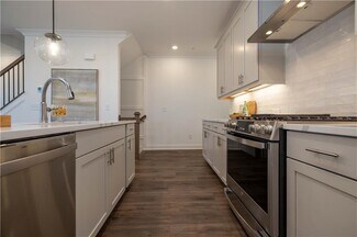 1003 Crown Oak St, Johns Creek, GA 30022
