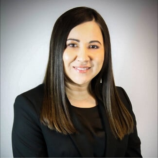 Glenda Flores