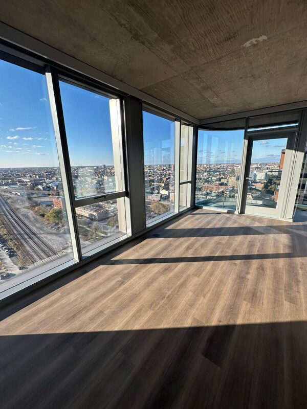 315 N May St, Chicago, IL 60607