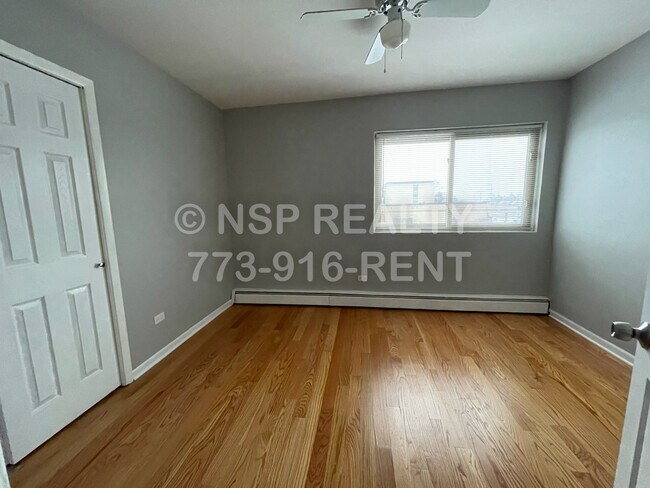 8504 Waukegan Rd unit 3, Morton Grove, IL 60053 - photo 6