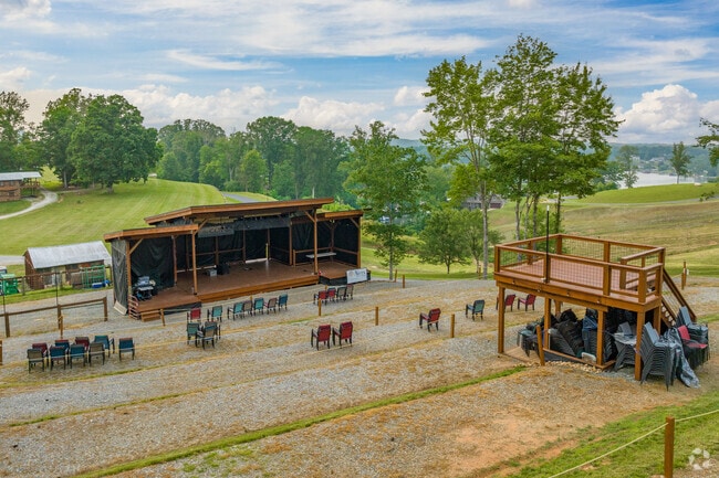 The Coves in Union Hall is an outdoor event space featuring an amphitheater.