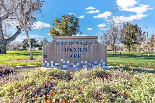 Lincoln Park is where residents hang out in The City of Tracy Ca.