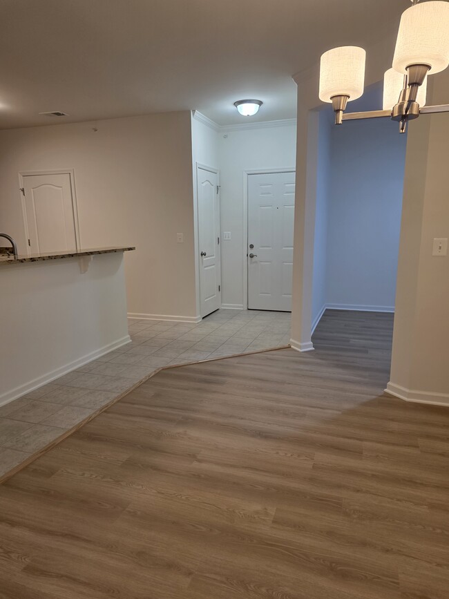 24660 Woolly Mammoth Terrace unit 404, Aldie, VA 20105 - photo 4