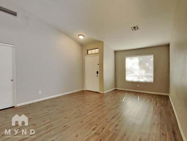 7922 W Whyman Ave, Phoenix, AZ 85043 - photo 2