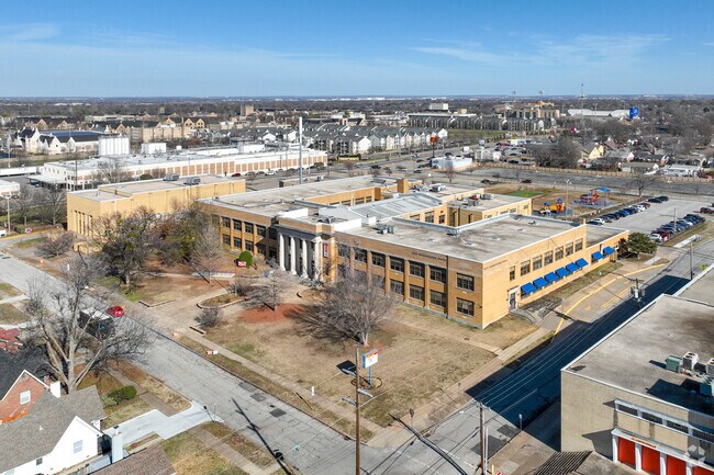 Mayo Demonstration Elementary School is located on 11th Street near Delaware in Tulsa.