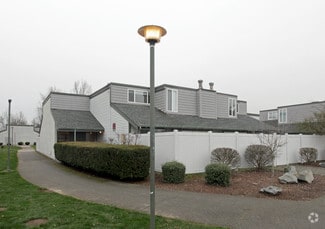 329 Ridgeview Dr, Kent, WA 98032