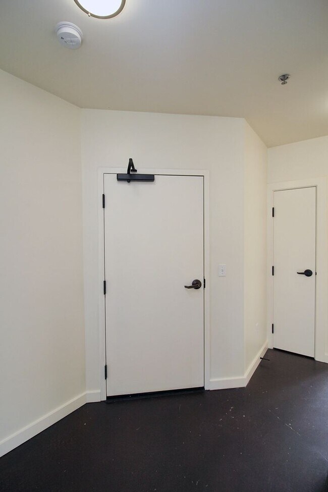 1460-1460 NE Alberta St unit 1460 B, Portland, OR 97211 - photo 2