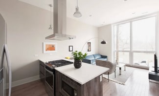 939 N Crosby St, Chicago, IL 60610