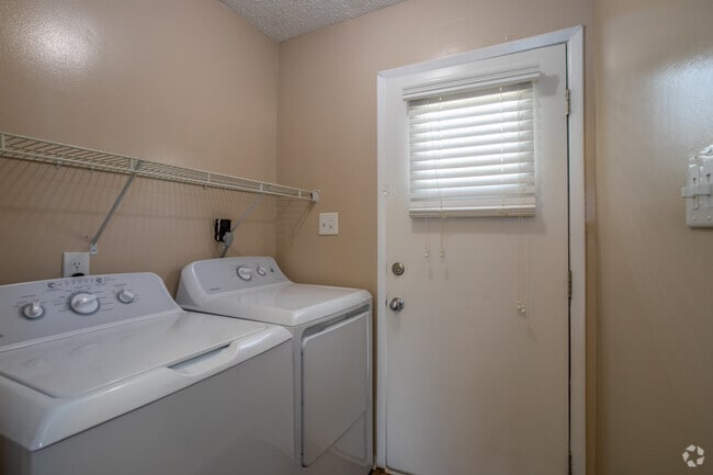 Breckenridge, Vestavia, AL 35243 - photo 2