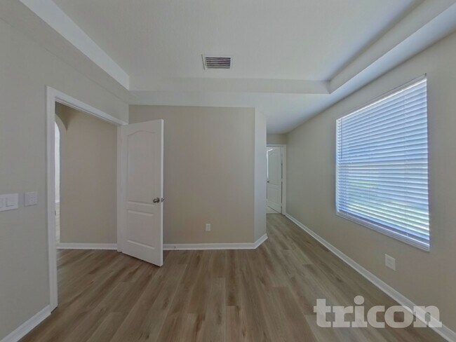 10645 Navigation Dr, Riverview, FL 33579 - photo 7