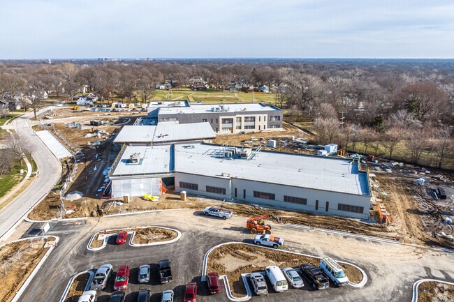 Rushton Elementary School is located in Shawnee Mission, Kansas.