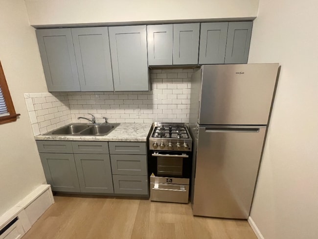 616 Ivy Ave E unit 7, Saint Paul, MN 55130 - photo 2