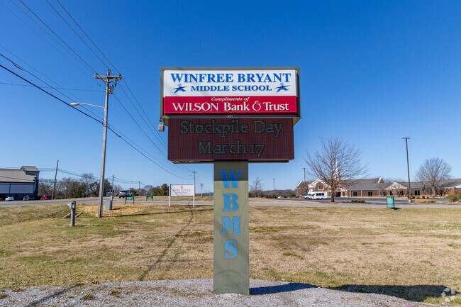 Winfree Bryant Middle School had a student population of 597 as of 2024.