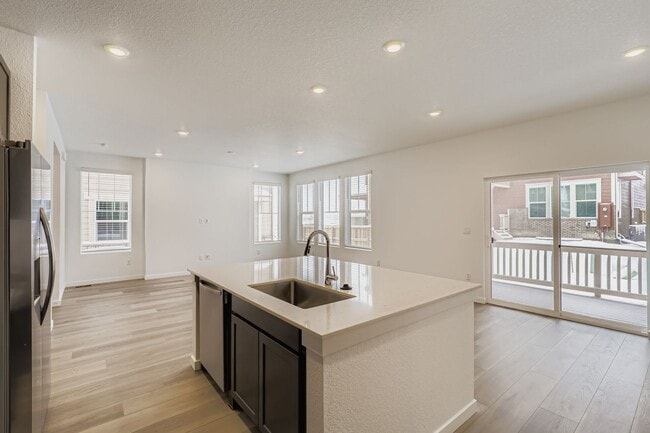 6820 Juniper Dr, Thornton, CO 80602 - photo 3