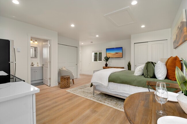 1304 E 4th St, Loveland, CO 80537 - photo 3