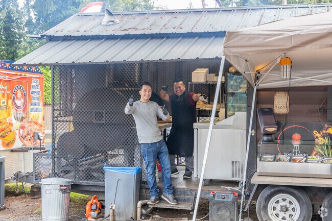 In addition to tasty food, North Lake's Todo Asado has some super friendly service.