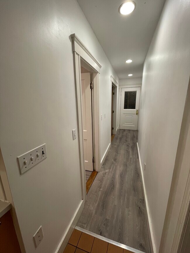 46 Lowell St unit 2, Lexington, MA 02420 - photo 5