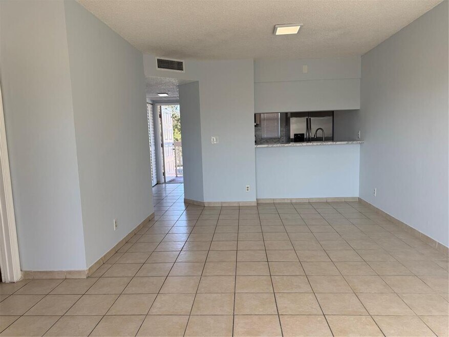 9930 Twin Lakes Dr, Coral Springs, FL 33071 - photo 1