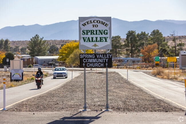Spring Valley sits at an elevation of 3,940ft, offering cooler weather than nearby Phoenix.