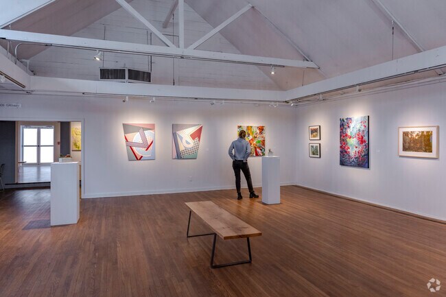 Come and take a class or simply stroll the gallery at the Silvermine Arts Center in Silvermine.