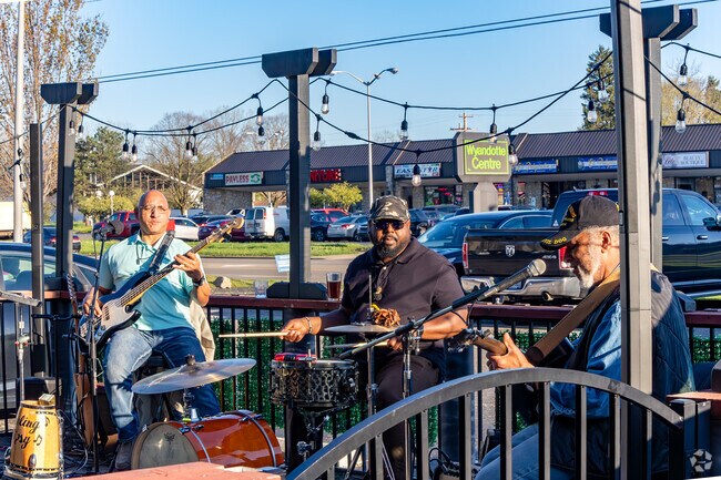 Live music events can be enjoyed while shopping and eating in the Eastmoor area.