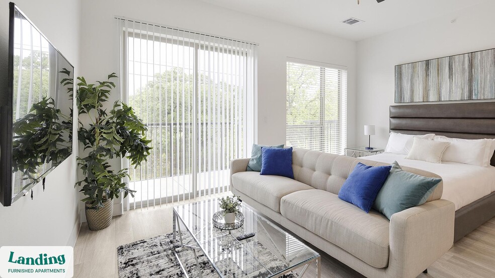 650 E Sycamore St unit 3215.1408301, Denton, TX 76201 - photo 1